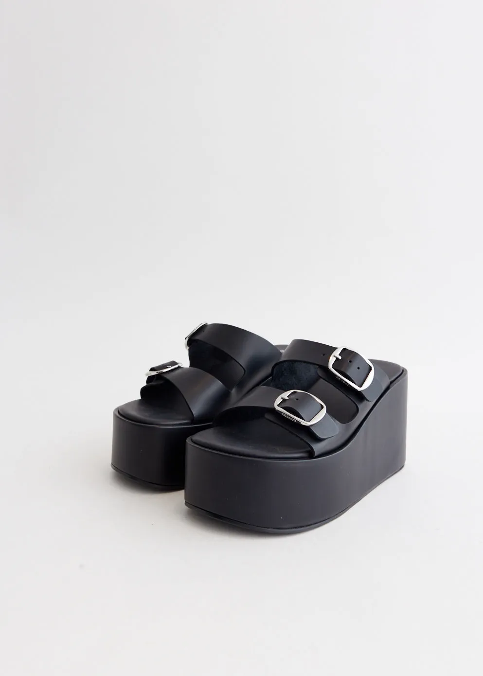 Buckle Wedges